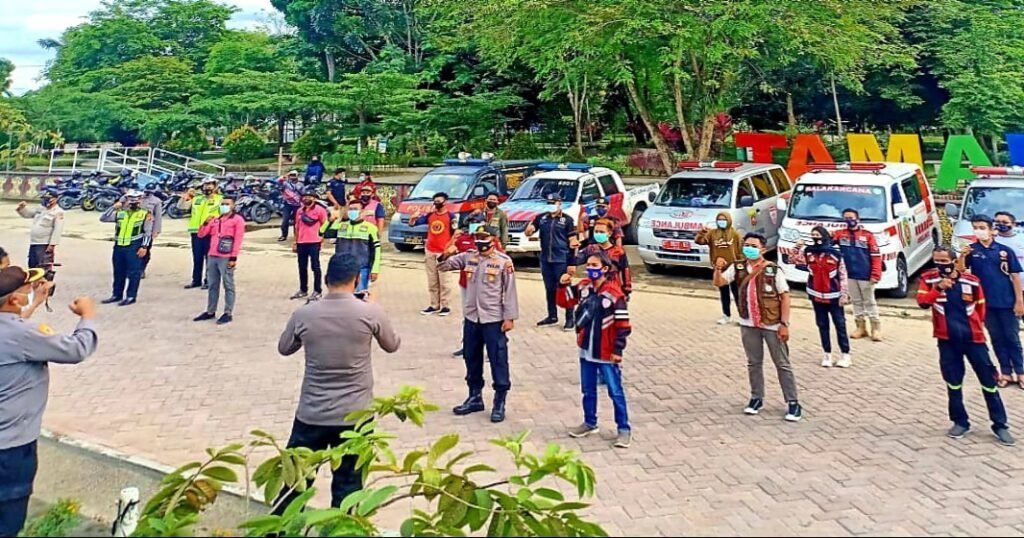 20210101 162257 Sambut Pergantian Tahun Baru, Relawan Kerahkan 20 Ambulance Bantu TNI-Polri PROKALTIM