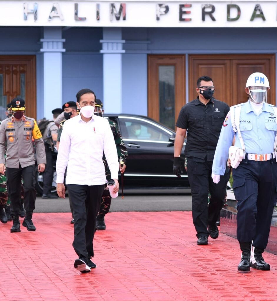 WhatsApp Image 2021 01 18 at 12.04.41 Presiden Jokowi Tinjau Langsung Banjir Kalsel PROKALTIM
