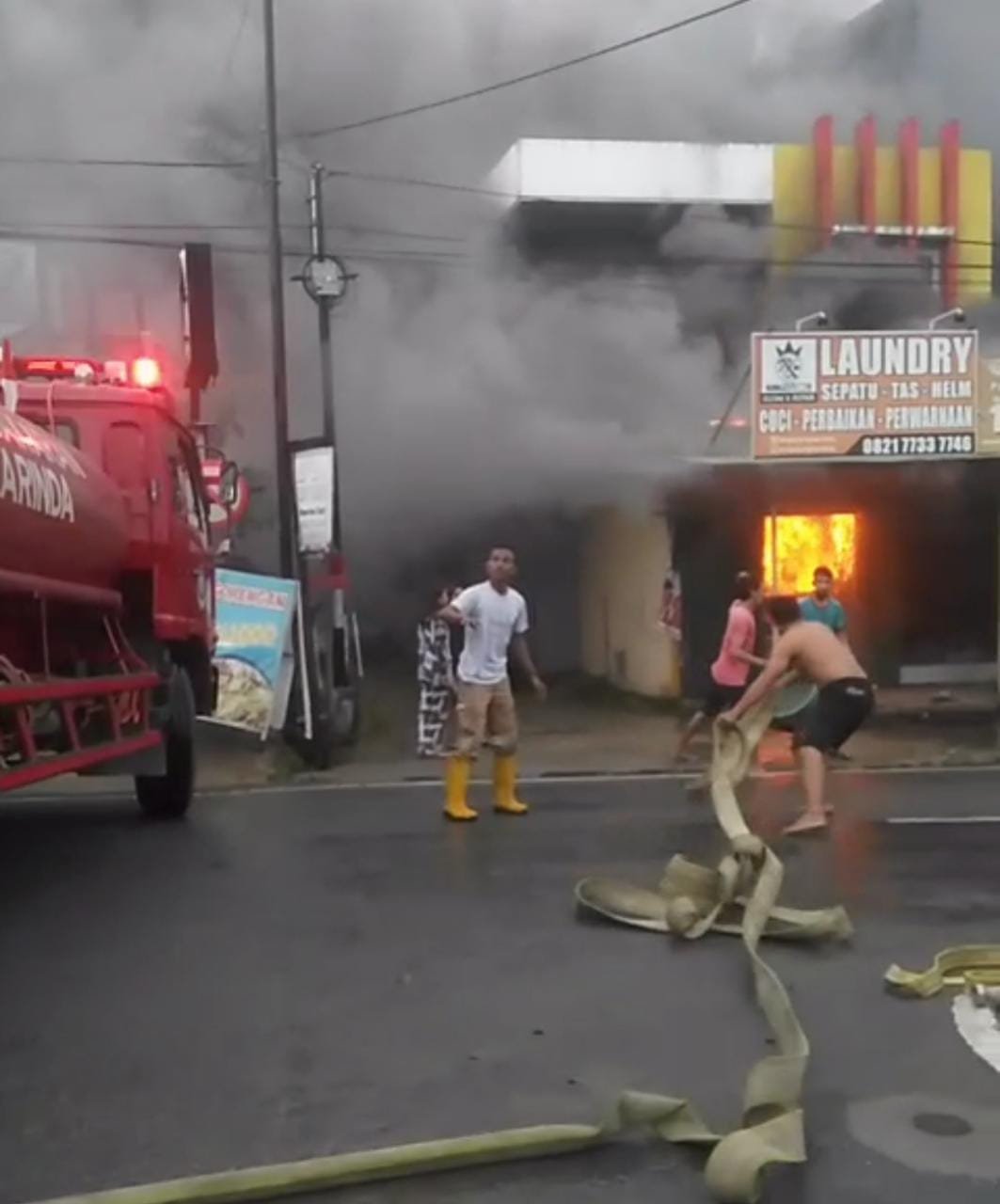 Kebakaran, Kios Tiga Pintu Dilahap Api PROKALTIM 1 IMG 20210428 WA0024 Kebakaran, Kios Tiga Pintu Dilahap Api PROKALTIM