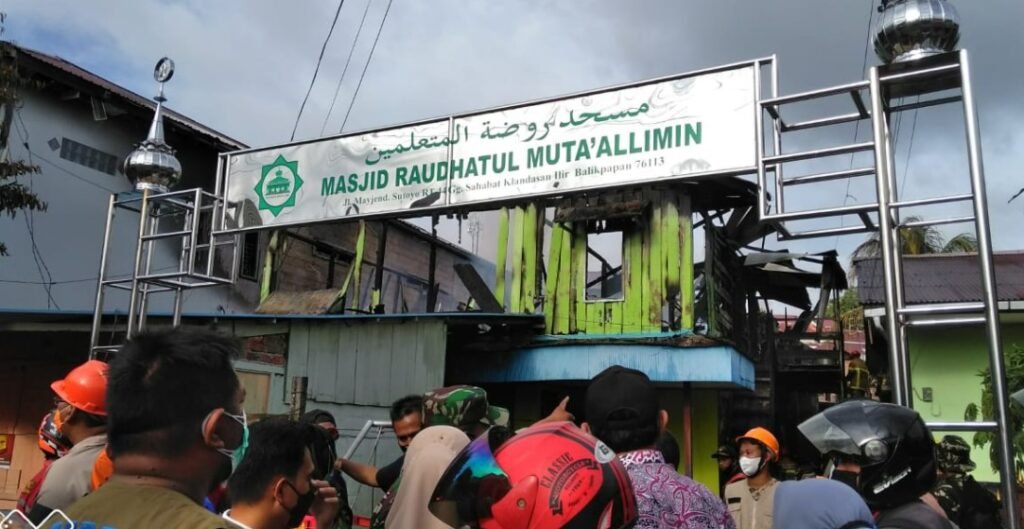 Screenshot 11 1 Rumah Bertingkat di RT 44 Gn Malang Balikpapan Terbakar PROKALTIM