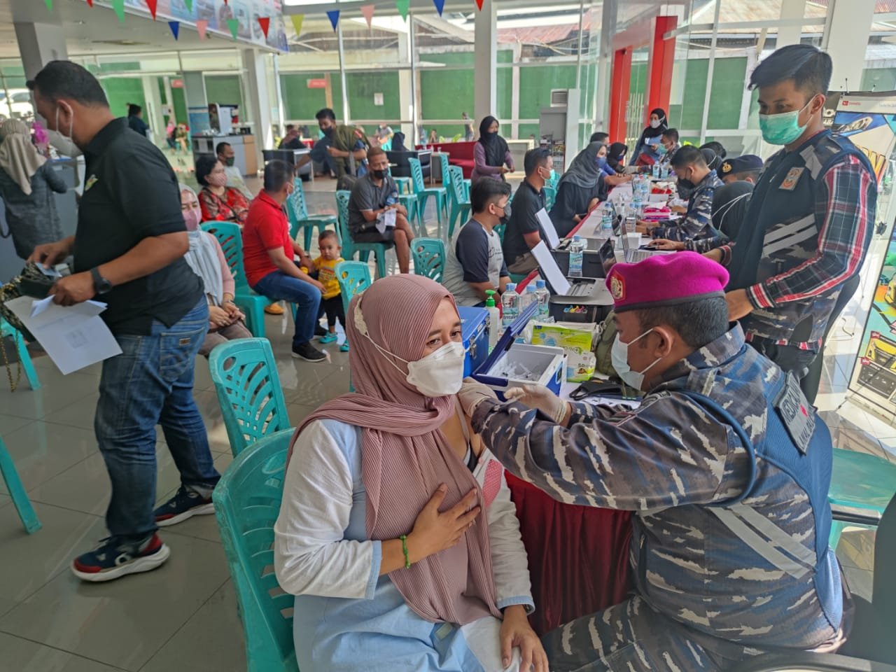 Lanal Balikpapan Bersama Daihatsu Serba Mulia Group Sasar Masyarakat Kota untuk di Vaksin PROKALTIM 1 IMG 20210929 WA0004 Lanal Balikpapan Bersama Daihatsu Serba Mulia Group Sasar Masyarakat Kota untuk di Vaksin PROKALTIM