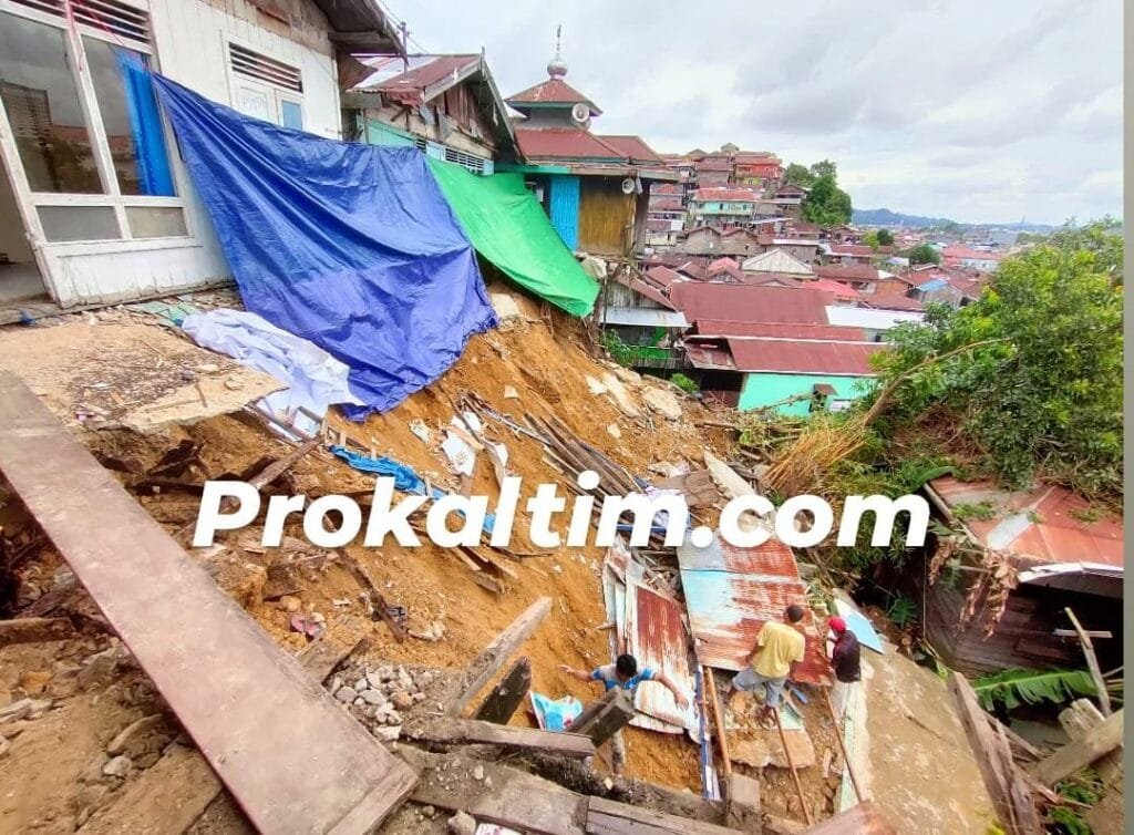 WhatsApp Image 2021 09 16 at 04.23.28 Longsor Sidomulyo, Warga Inisiatif Swadaya Perbaikan PROKALTIM