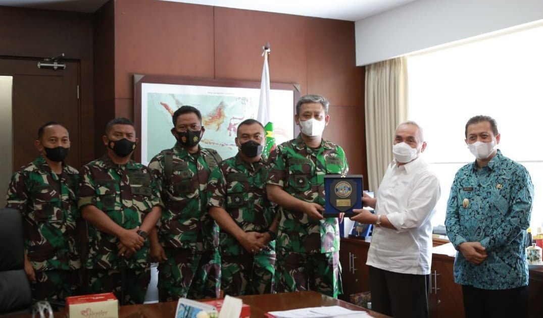 20220110 082834 Kunjungan Danlantamal XIII dan Danlanal Balikpapan ke Gubernur Provinsi Kaltim Beserta Forkopimda PROKALTIM