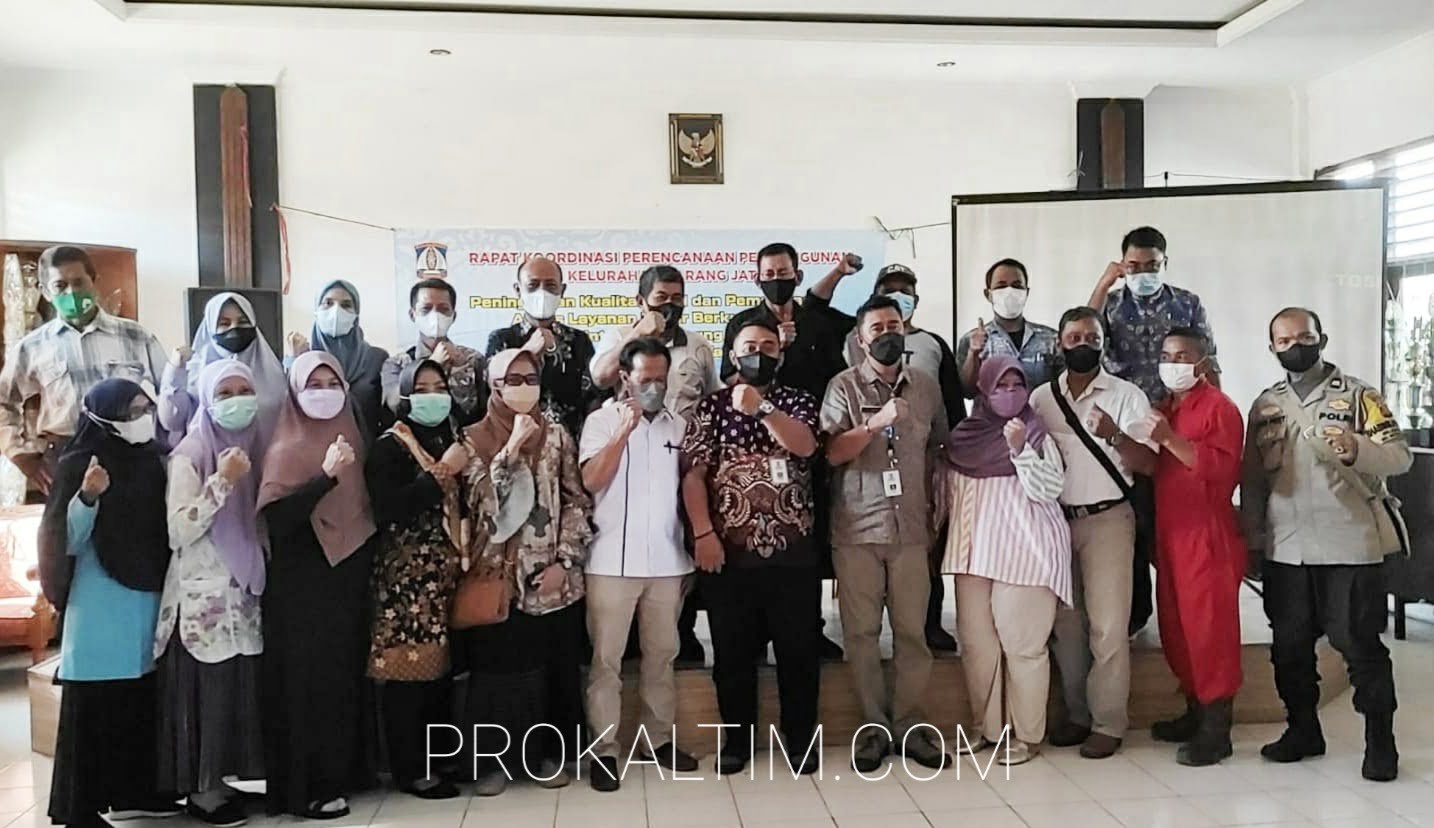 Rakorenbang Kr Jati, Aminuddin menerima Keluhan Lahan Milik Pertamina dan Warga yang Tidak Teraliri Air PDAM PROKALTIM 1 20220114 215529 Rakorenbang Kr Jati, Aminuddin menerima Keluhan Lahan Milik Pertamina dan Warga yang Tidak Teraliri Air PDAM PROKALTIM