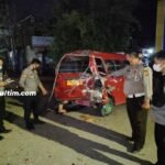 Sopir Angkot Tidur Lelap, Ditabrak Orang Yang Bicara Ngelantur, Mau Pergi Mobilnya Rusak, Begini Jadinya