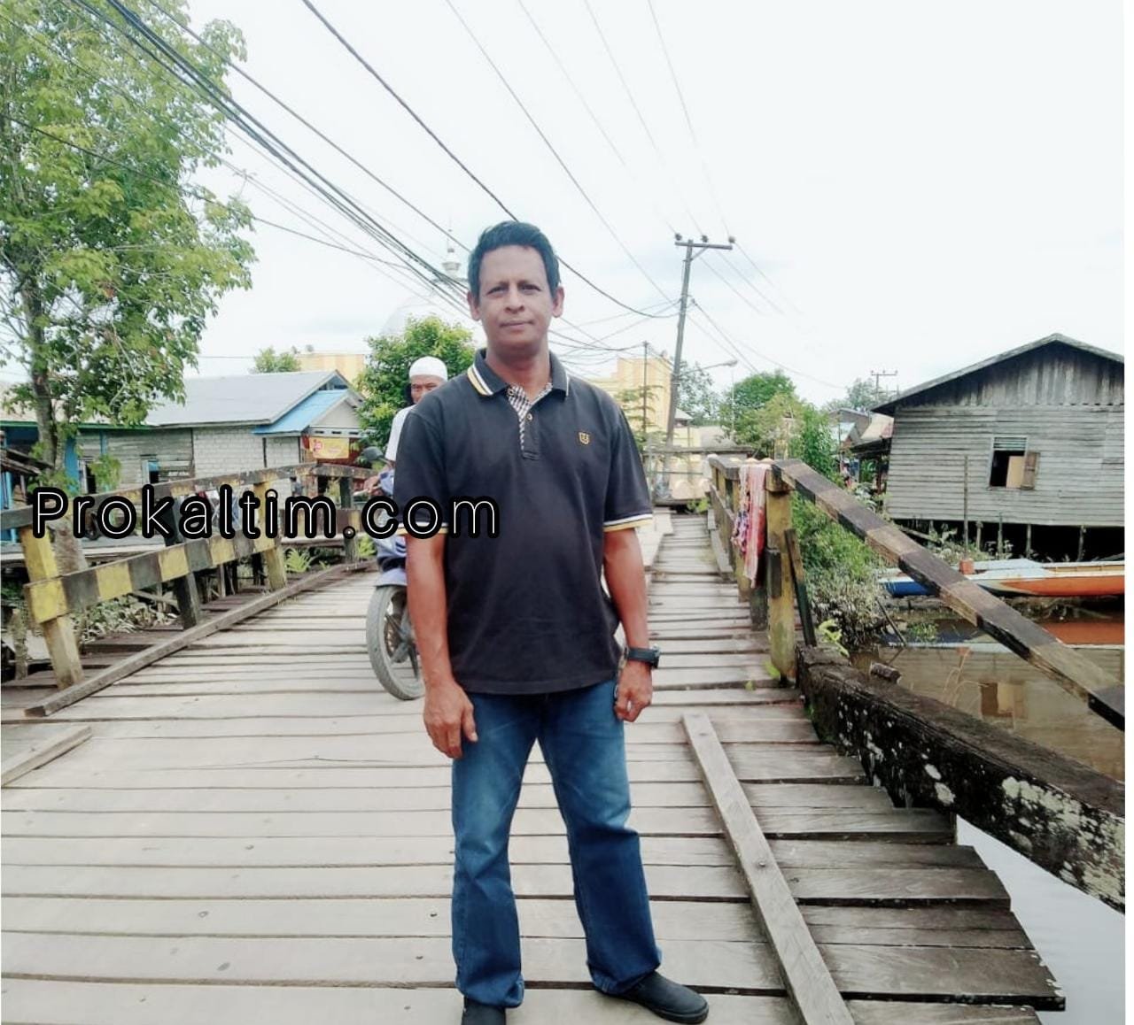 Jembatan Kayu Berusia 51 Tahun Akhirnya Diremajakan, Keresahan Terjawab Sudah PROKALTIM 1 WhatsApp Image 2022 02 02 at 03.23.57 Jembatan Kayu Berusia 51 Tahun Akhirnya Diremajakan, Keresahan Terjawab Sudah PROKALTIM