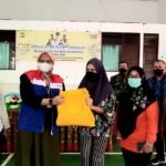 Kelurahan Prapatan Serahkan Bantuan Sembako. Rangkaian HUT ke-125 Kota Balikpapan