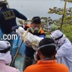 Cium Bau Tidak Sedap Saat Cari Ikan, Ketemu Karung Isinya Jasad Bayi Berbalut Kain Jarik
