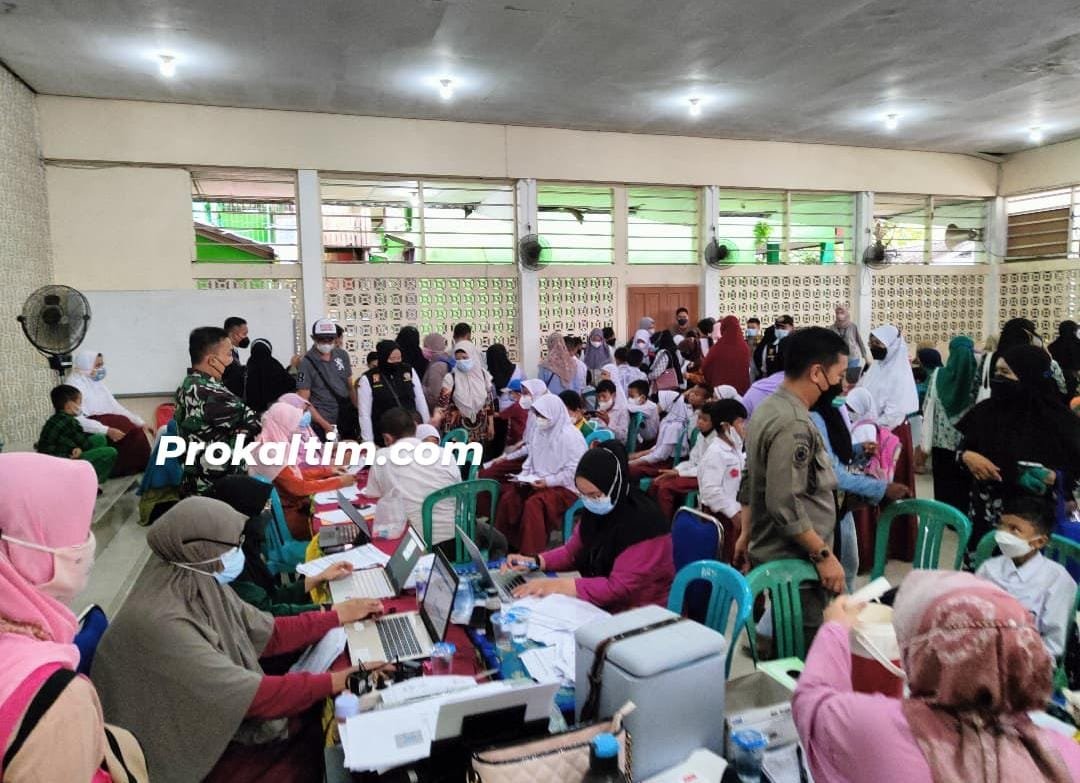 WhatsApp Image 2022 03 09 at 01.10.39 Vaksinasi Anak Lanjutan Tumpah Ruah, Kurangnya Nakes Dan Dipusatkannya Kegiatan Jadi Alasan PROKALTIM