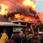 Teluk Lerong Diamuk Jago Merah, Awal Api Di Duga Dari Toko Sembako