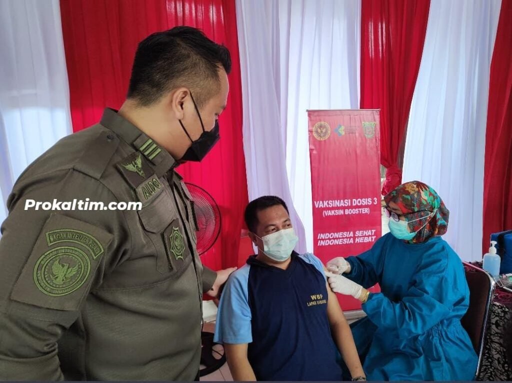 WhatsApp Image 2022 03 30 at 13.06.34 BINDA Kaltim Kolaborasi dengan Lapas, 326 Dosis untuk Warga Binaan dan Petugas Pemasyarakatan PROKALTIM