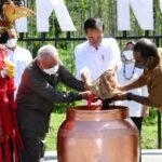 Tiba di Titik Nol Kilometer IKN, Presiden Satukan Tanah dan Air Nusantara