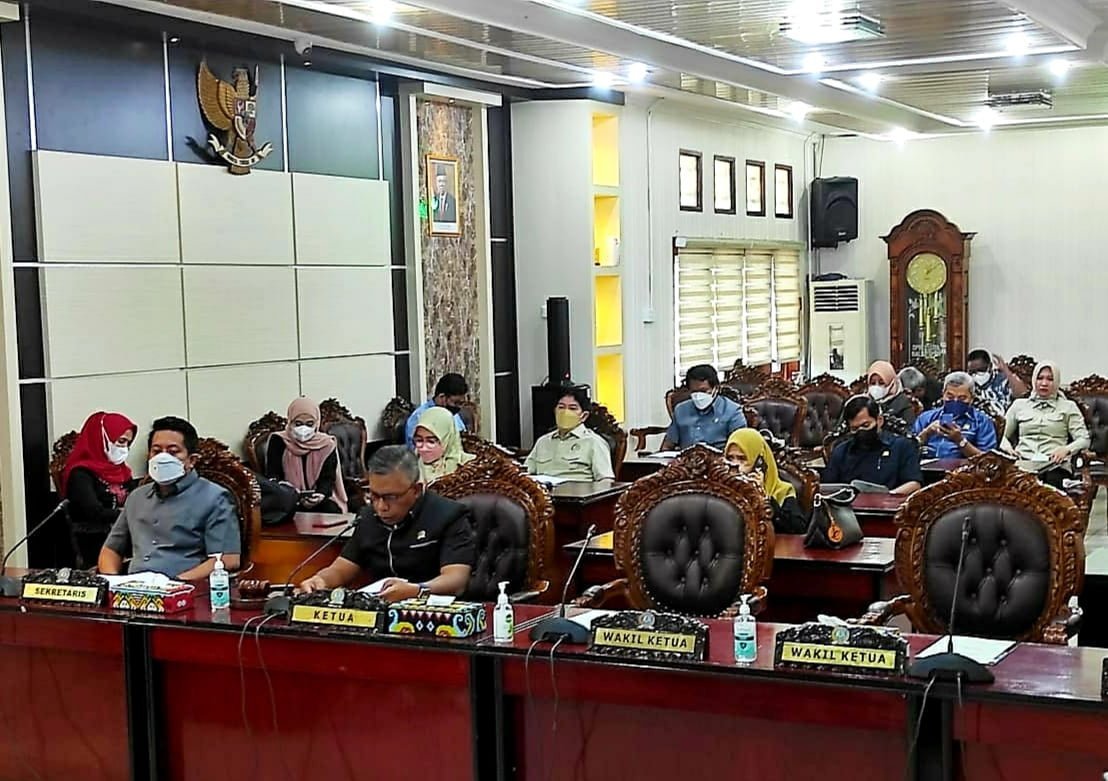 DPRD dan Wali Kota Rapat Paripurna, Bahas Laporan Pertanggung Jawaban Wali Kota Atas Realisasi APBD 2021 PROKALTIM 1 20220415 093534 DPRD dan Wali Kota Rapat Paripurna, Bahas Laporan Pertanggung Jawaban Wali Kota Atas Realisasi APBD 2021 PROKALTIM