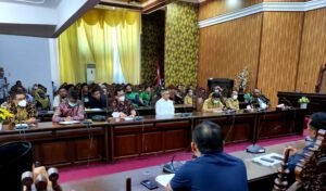 20220427 135654 Dugaan Pertamina Klaim Lahan, Warga RT 12 Karang Jati Geruduk DPRD. Simon: Akan Kita Sidak PROKALTIM