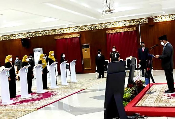 20220429 111448 Wali Kota Rahmad Lantik 9 Pejabat Tinggi Balikpapan PROKALTIM