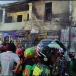 Breaking News! Kebakaran di AW Sjahrani, Dikabarkan Ada 8 Orang Terjebak Api