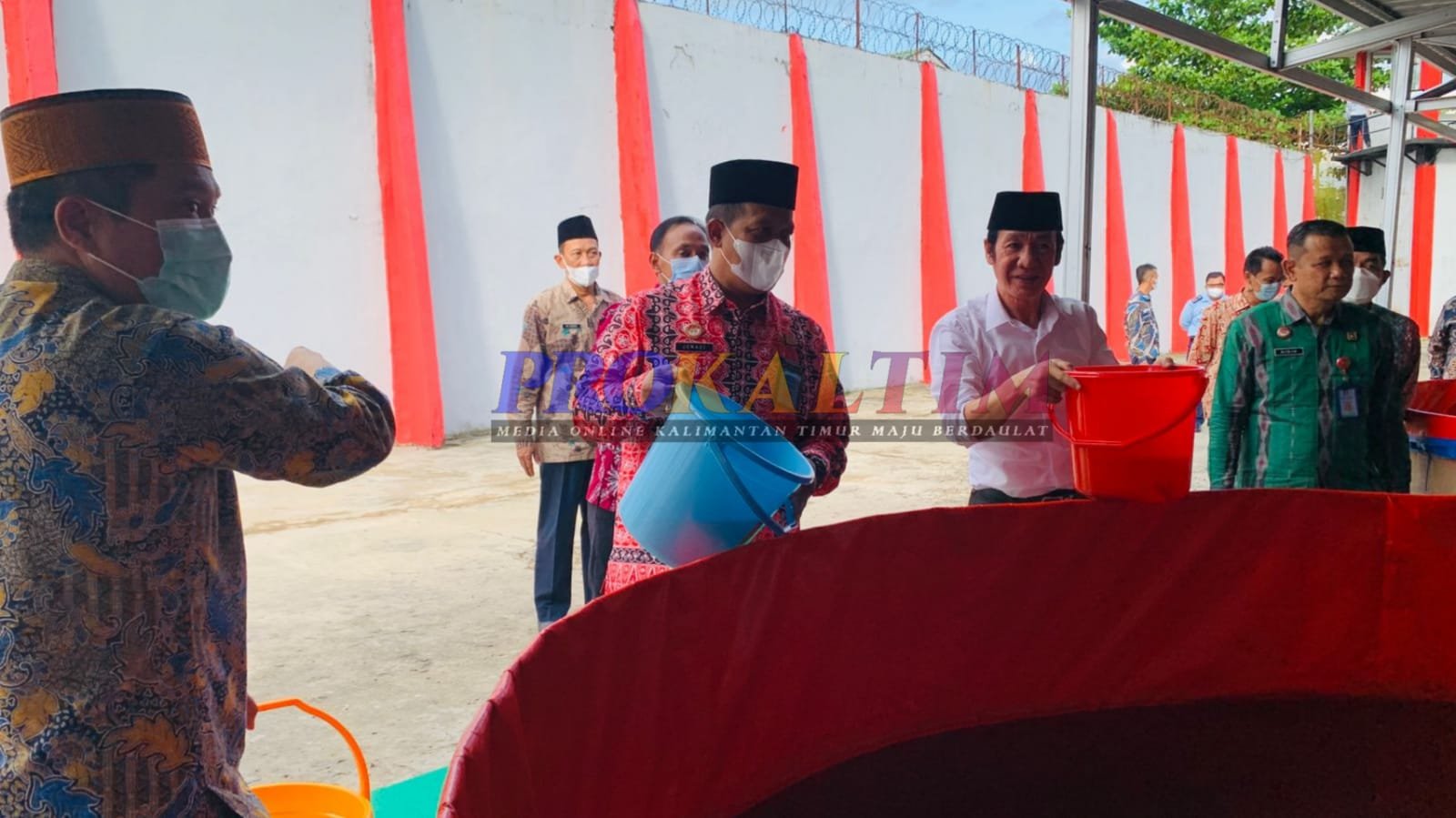 WhatsApp Image 2022 04 26 at 15.53.48 Tebar 3000 Bibit Lele, Harapkan Warga Binaan Punya Skill Siap Kembali ke Masyarakat PROKALTIM