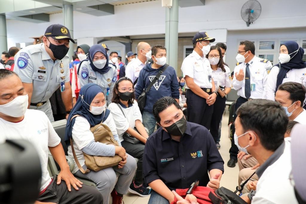 Tinjau Arus Mudik Stasiun Senen, Erick Thohir Sebut Kepadatan Makin Berkurang PROKALTIM 1 IMG 20220505 WA0001 1 Tinjau Arus Mudik Stasiun Senen, Erick Thohir Sebut Kepadatan Makin Berkurang PROKALTIM