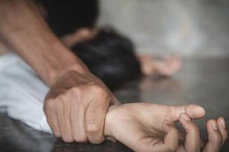 bejat ayah di bogor rudapaksa anak kandung selama 4 tahun NYOuWBe9hs Awalnya Diajak Pacaran, Akhirnya Dijual Pacar, Duit Dipakai Makan dan Beli Sabu PROKALTIM