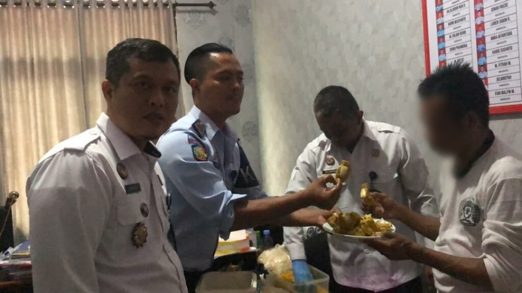 IMG 20220713 WA0094 Sabu 14 Poket Digagalkan, Modus Antar Makanan PROKALTIM