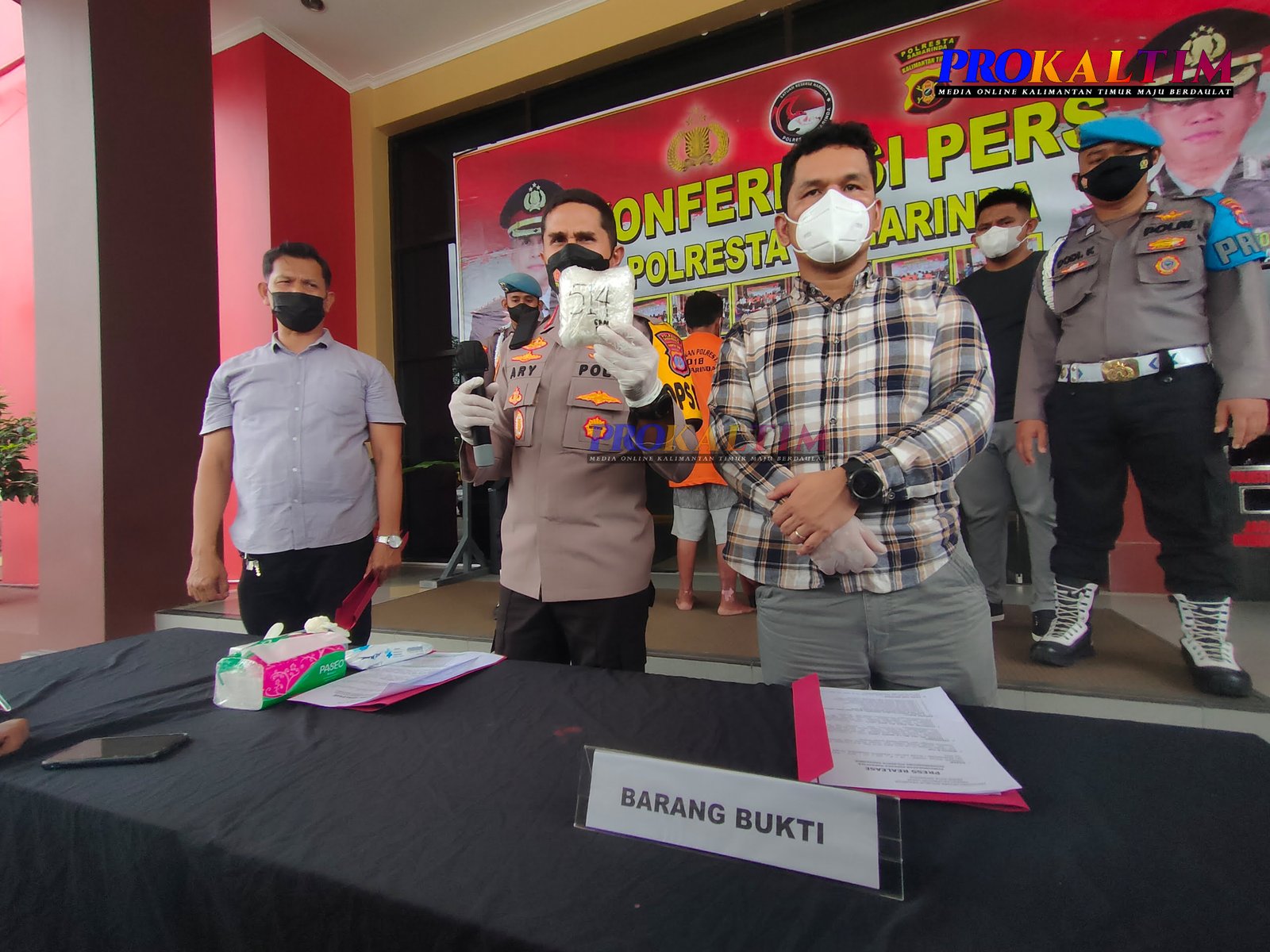 Sabu Seberat 514 Gram Asal Kaltara, Gagal Beredar di Samarinda PROKALTIM 1 InShot 20220715 153139865 Sabu Seberat 514 Gram Asal Kaltara, Gagal Beredar di Samarinda PROKALTIM