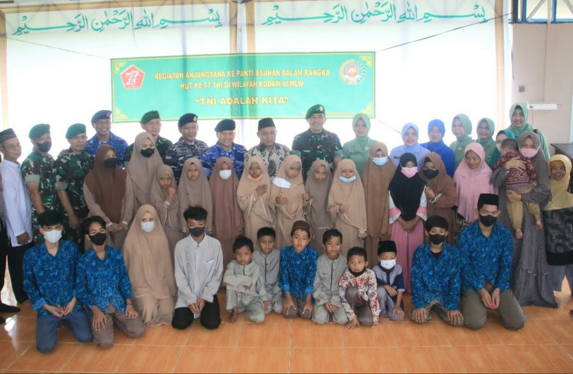 20220926 082702 Hujan Deras Tak Surutkan Pangdam VI/Mlw untuk Anjangsana ke Rumah Prajurit dan Panti Asuhan PROKALTIM