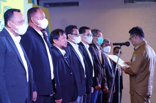 20221011 081618 Wali Kota Rahmad Lantik Pengurus Forum CSR Balikpapan PROKALTIM