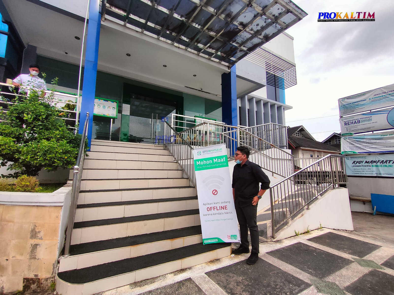 Pasien Rawat Jalan Menumpuk, Sistem BPJS Lumpuh, Humas BPJS : Peserta Jangan Khawatir, Masih Dapat Mengakses Layanan Kesehatan PROKALTIM 1 InShot 20221003 202951022 Pasien Rawat Jalan Menumpuk, Sistem BPJS Lumpuh, Humas BPJS : Peserta Jangan Khawatir, Masih Dapat Mengakses Layanan Kesehatan PROKALTIM