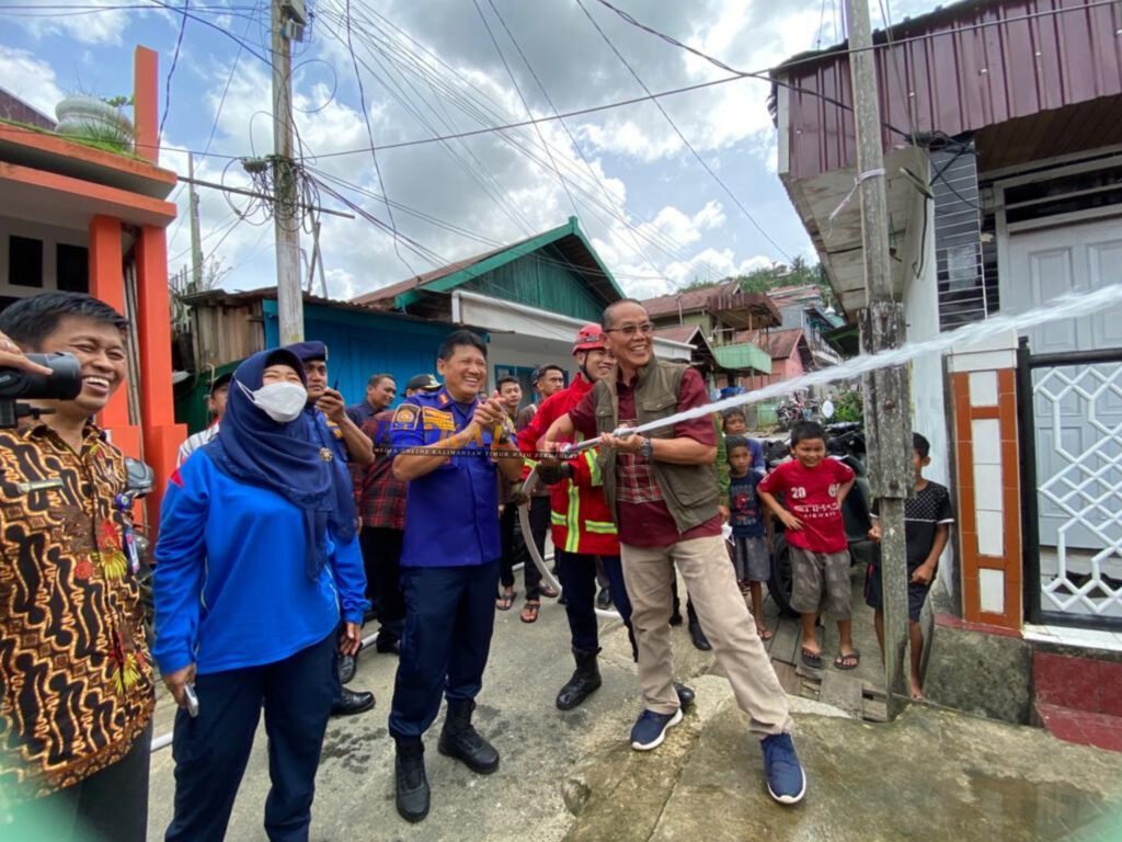 InShot 20221020 204019482 Disdamkar Kota Samarinda Luncurkan Program Hidran Kering, Solusi Wilayah Padat Penduduk dan Jalan Sempit Saat Kebakaran PROKALTIM