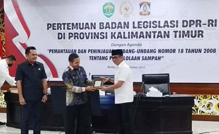Screenshot 10 21 2022 10 18 24 AM DPR RI Gelar Pemantauan dan Peninjauan UU 18 Tahun 2008 Tentang Pengelolaan Sampah PROKALTIM