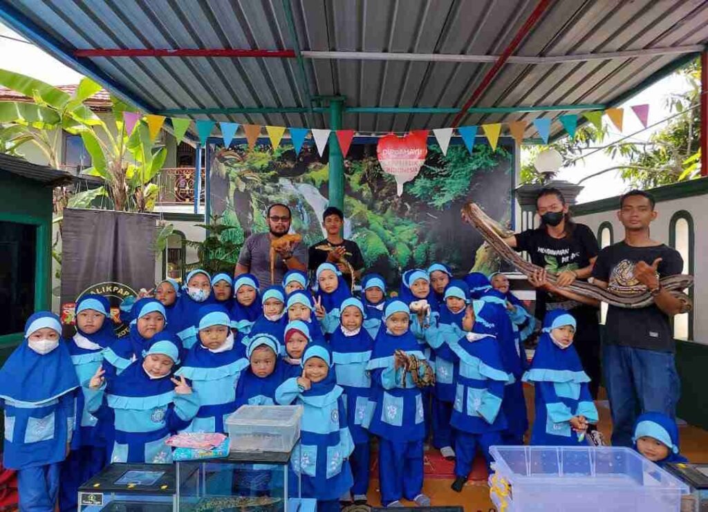 981ebe41 5617 4c9b 8cdc 2651b4ec1521 Edukasi Siswa Paud dan TK Imanul Wafa bersama Komunitas Barexo PROKALTIM
