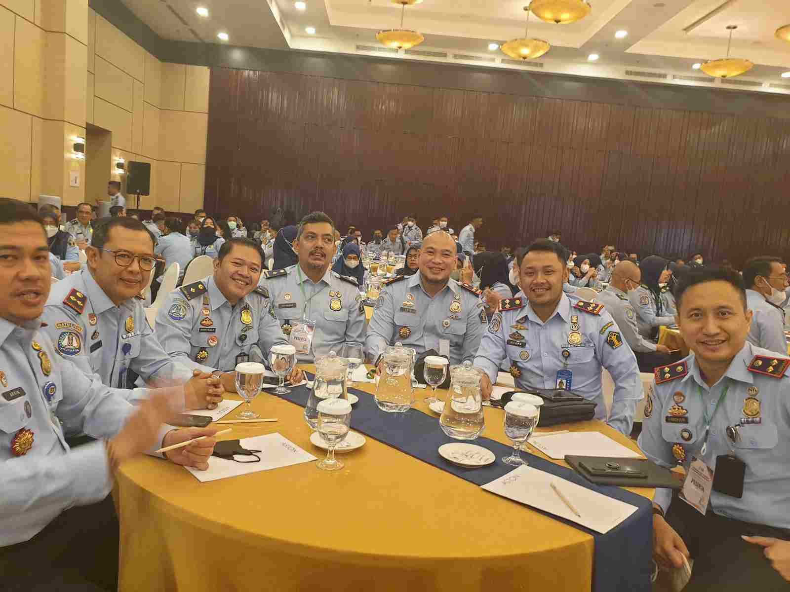 Kantor Imigrasi Balikpapan Siap Realisasikan Target PNBP Ditjen Imigrasi PROKALTIM 1 WhatsApp Image 2022 12 05 at 08.47.53 Kantor Imigrasi Balikpapan Siap Realisasikan Target PNBP Ditjen Imigrasi PROKALTIM