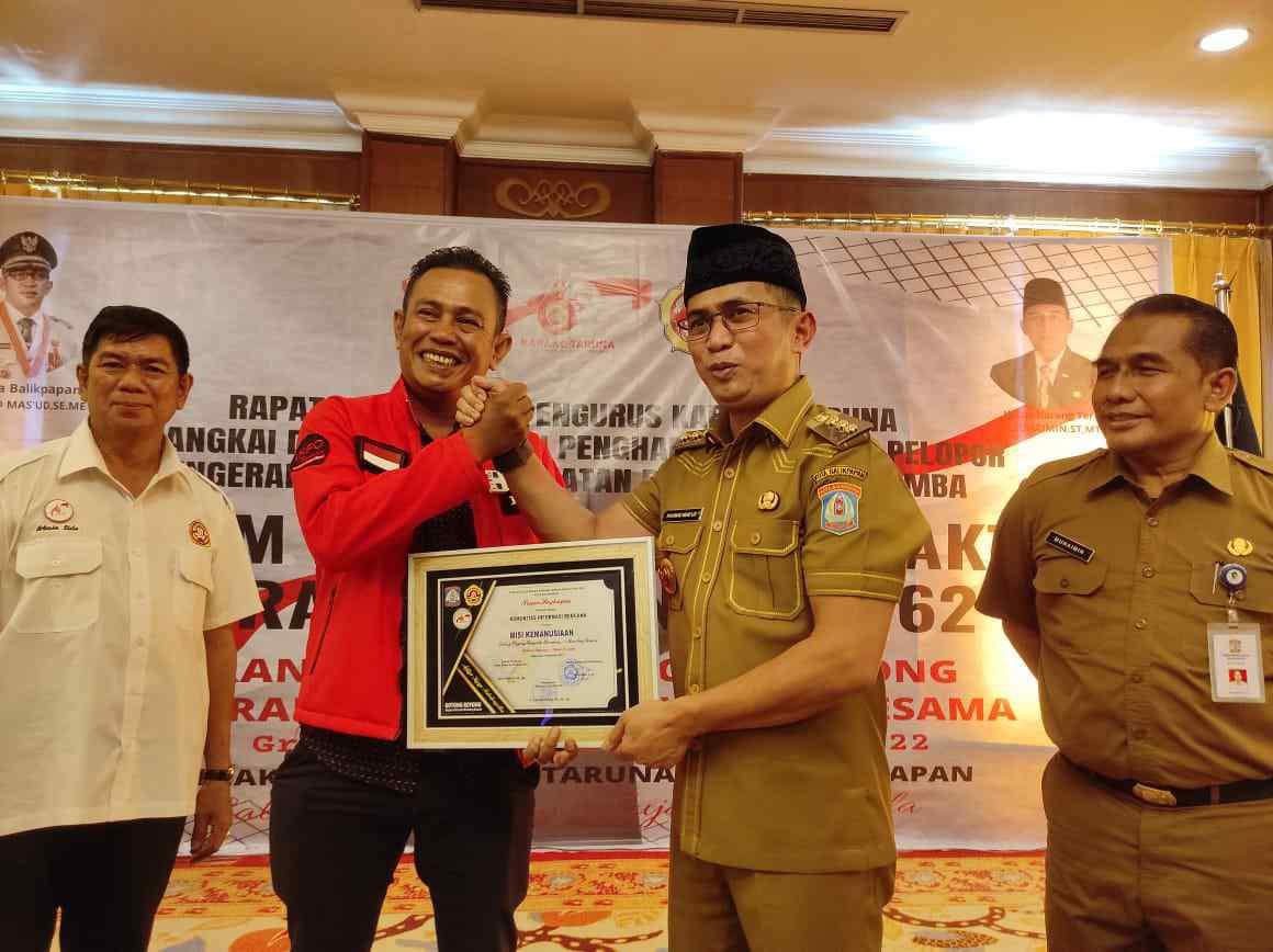 Karang Taruna Balikpapan Beri Penghargaan untuk Info Bencana Balikpapan, Sebagai Misi Kemanusiaan PROKALTIM 1 WhatsApp Image 2022 12 13 at 11.26.53 2 Karang Taruna Balikpapan Beri Penghargaan untuk Info Bencana Balikpapan, Sebagai Misi Kemanusiaan PROKALTIM