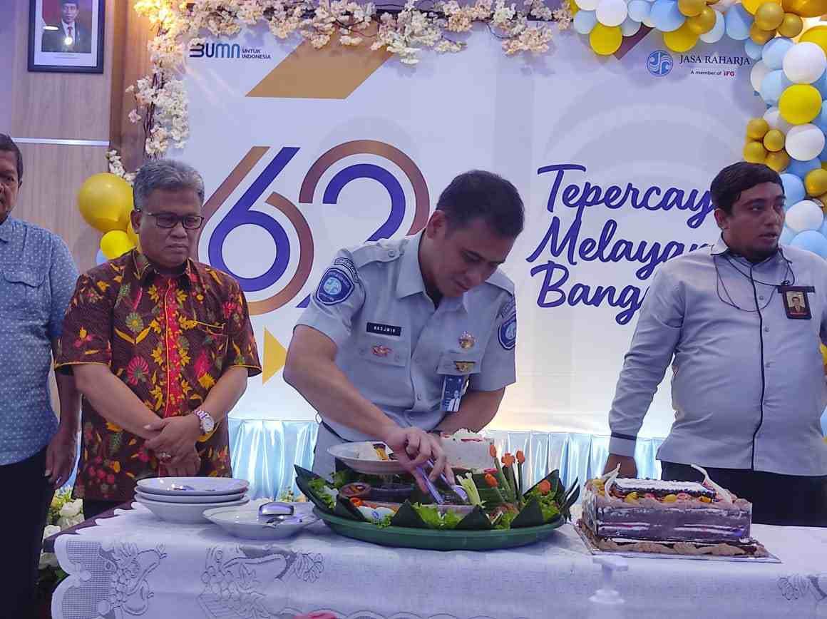 HUT ke 62 PT Jasa Raharja Kaltimra Keluarkan Santunan Korban Laka Sebesar Rp 29,9 Miliar PROKALTIM 1 WhatsApp Image 2023 01 03 at 00.12.57 1 HUT ke 62 PT Jasa Raharja Kaltimra Keluarkan Santunan Korban Laka Sebesar Rp 29,9 Miliar PROKALTIM