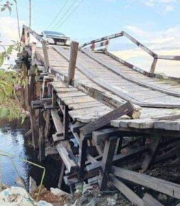Jembatan Kayu di Muara Muntai Kukar Rusak Berat, Dana Rp 400 Juta Disiapkan Untuk Perbaikan Sementara Jembatan