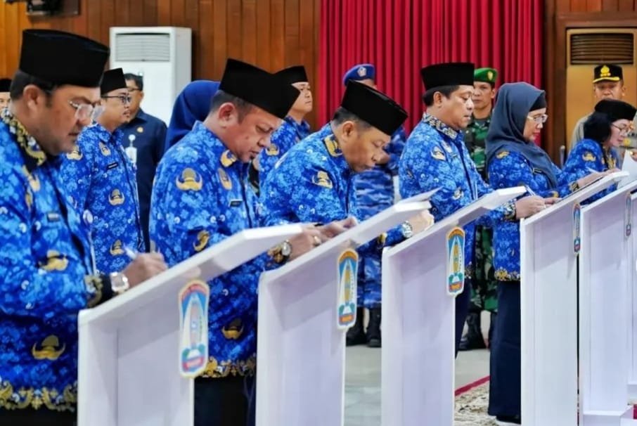 Enam Pimpinan Tinggi Pratama, Dilantik Wali Kota Balikpapan PROKALTIM 1 Enam Pimpinan Tinggi Pratama, Dilantik Wali Kota Balikpapan