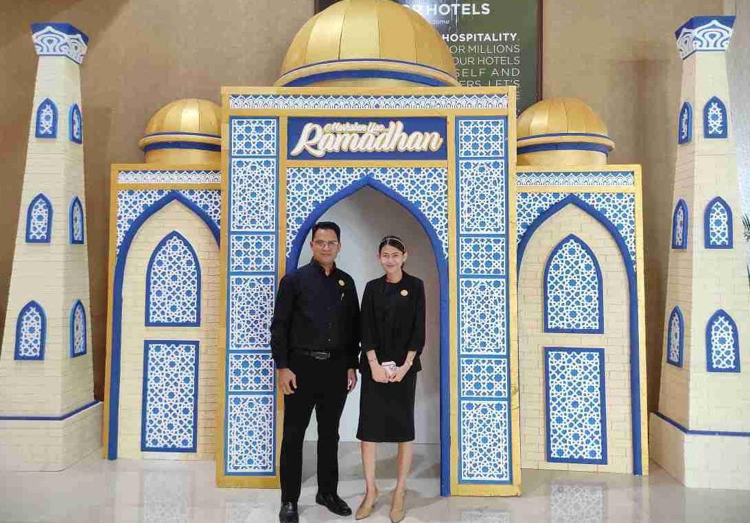 Konsep Paket Ramadhan Nikmat, Novotel Balikpapan Siapkan Promo Menu Buka Puasa 80 Item dan Grand Prize Umroh PROKALTIM 1 Novotel Balikpapan menghadirkan program konsep Paket Ramadhan Nikmat (Pak Rahmat), yakni paket berbuka puasa, takjil, makan sepuasnya dengan lebih dari 80 variasi menu