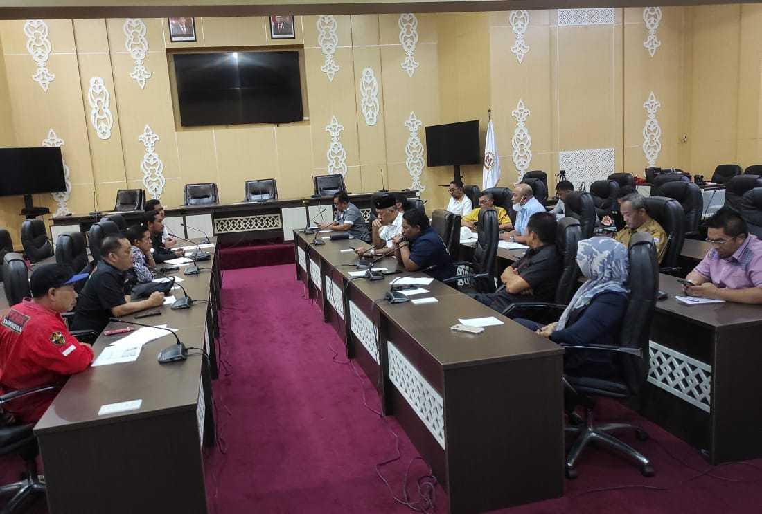 DPRD Balikpapan Gelar RDP Bersama PT Sarjis Agung Indrajaya, Terkait Progres Sekolah Terpadu di Perumahan Regency PROKALTIM 1 DPRD Balikpapan Gelar RDP Bersama PT Sarjis Agung Indrajaya, Terkait Progres Sekolah Terpadu di Perumahan Regency