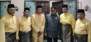LBMK Bersilahturahmi Ke Kediaman Sultan Kutai, Sultan Aji Muhammad Arifin : LBMK Ini Untuk Menyatukan Yang Ada di KALTIM Untuk Pertama Kalinya