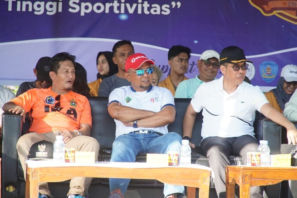 Bupati PPU Apresiasi Turnamen Sepak Bola Karang Taruna Waru Bahari Taka Cup IV 2023