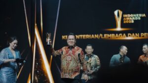 Bersamaan Raih Penghargaan Indonesia Awards 2023, Rendi Solihin Wakili Kukar, Ganjar Pranowo Jadi Tokoh Inspiratif