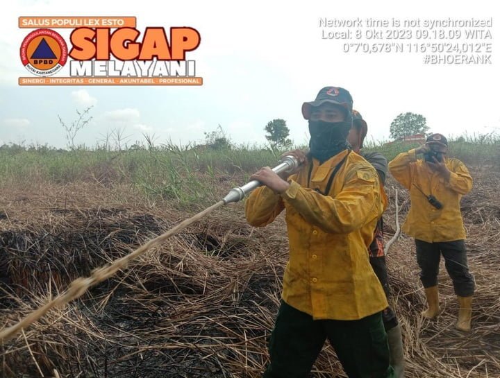 BPBD Kukar Ganti Personel Penanganan Karhutla di PT ATK Kecamatan Muara Kaman PROKALTIM 1 Kebakaran hutan dan lahan (karhutla) di Desa Sabintulung, Kecamatan Muara Kaman (Foto:BPBD Kukar)