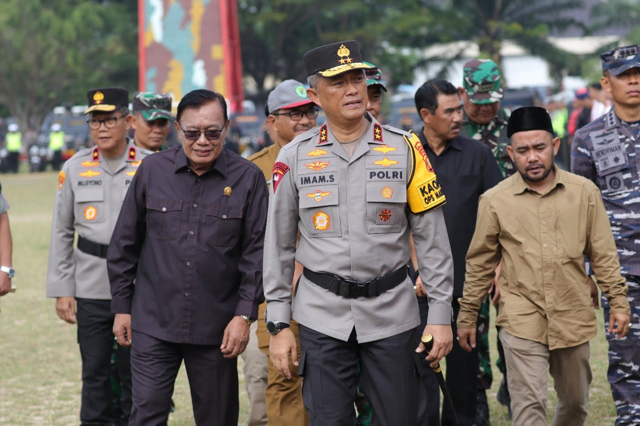 Apel Gelar Pasukan Ops Mantap Brata 2023-2024 ini diikuti unsur Forkopimda, Pangdam VI/Mlw, jajaran Pejabat Utama Kodam VI/Mlw, Pejabat Utama Polda Kaltim, KPU, Bawaslu, Satpol PP, Dishub dan Linmas Provinsi Kaltim.