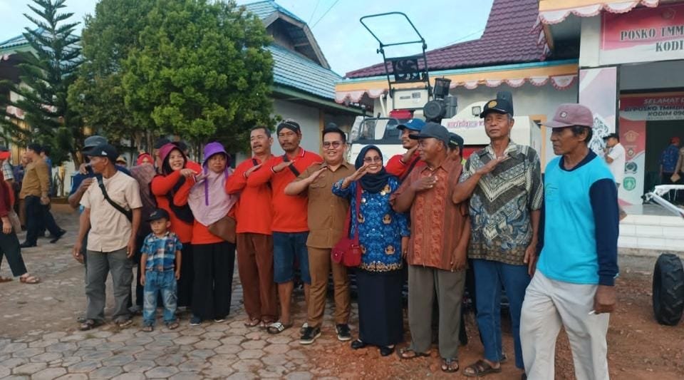 WhatsApp Image 2023 11 10 at 18.39.01 Komitmen Pemkab Kukar untuk Petani Muara Kaman PROKALTIM