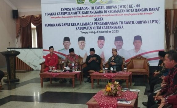 WhatsApp Image 2023 11 12 at 21.47.30 Bupati Kukar, Apresiasi Kecamatan Kota Bangun Darat sebagai Tuan Rumah MTQ ke-44 Kukar PROKALTIM
