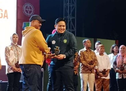 WhatsApp Image 2023 11 30 at 22.16.38 Pemkab Kukar Apresiasi Prestasi Pemuda di Olahraga dan Kepemudaan PROKALTIM