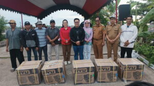 elasa (28/11/2023), Wakil Bupati Kukar, Rendi Solihin menyalurkan bantuan untuk masyarakat perikanan, berupa mesin cas