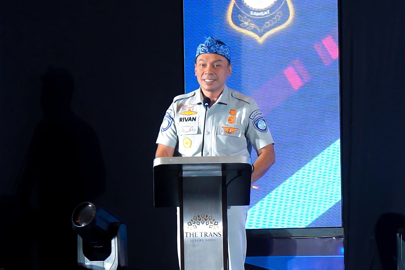 Gelar Rakornas, Tim Pembina Samsat Nasional Bahas Optimalisasi Digitalisasi Samsat dan Implementasi Aturan Penghapusan Data Ranmor yang Tidak Melakukan Registrasi Ulang PROKALTIM 1 WhatsApp Image 2024 01 19 at 07.17.19 Gelar Rakornas, Tim Pembina Samsat Nasional Bahas Optimalisasi Digitalisasi Samsat dan Implementasi Aturan Penghapusan Data Ranmor yang Tidak Melakukan Registrasi Ulang PROKALTIM