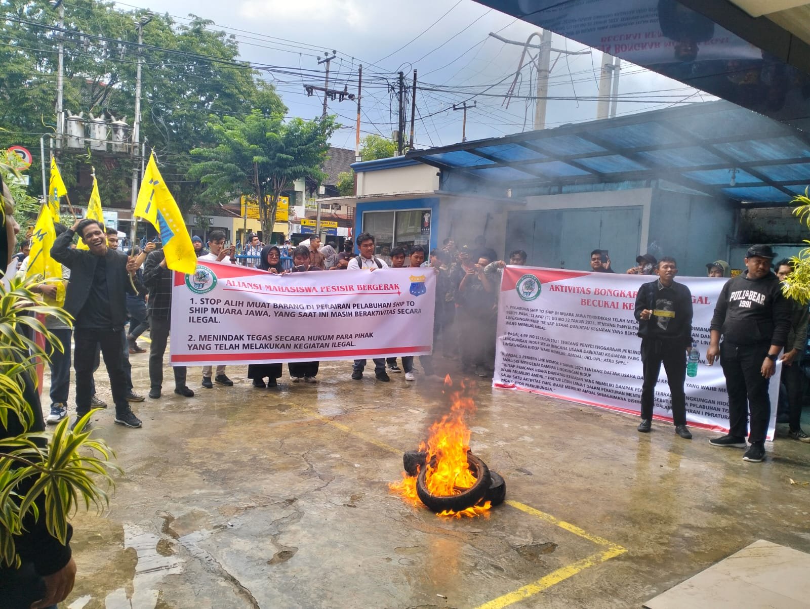 WhatsApp Image 2024 03 06 at 16.39.26 Kantor Bea Cukai Samarinda Dikepung Mahasiswa, Aktivitas STS Muara Jawa Diduga Ilegal PROKALTIM