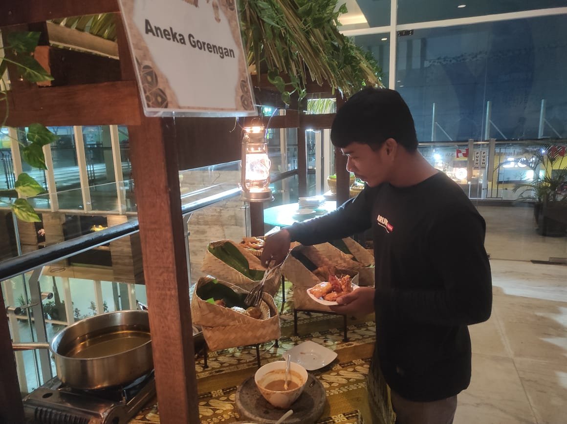 Swiss-Belhotel Balikpapan Tawarkan Paket Buka Puasa, Pilih Sepuasnya Hanya Rp 250 Ribu PROKALTIM 1 WhatsApp Image 2024 03 14 at 06.12.35 Swiss-Belhotel Balikpapan Tawarkan Paket Buka Puasa, Pilih Sepuasnya Hanya Rp 250 Ribu PROKALTIM